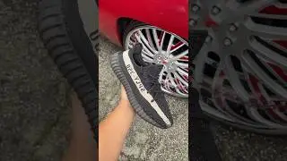 Yeezy 350 V2 &ldquo;Oreo&rdquo;