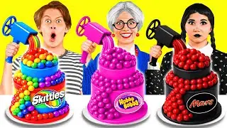 Wednesday vs Minha V&oacute; No Desafio De Culin&aacute;ria | Truques Fant&aacute;sticos Com Comida por FUN FOOD