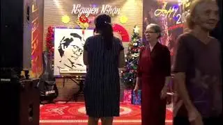 HAI CHỬ TÌNH TIỀN 