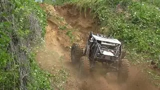 Rock Bouncers Give it Their All to Climb Bounty Hill
