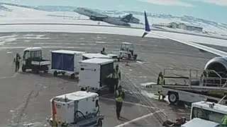 A Jet Blue plane had to make a fast move to avoid a head-on collision.