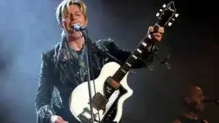 David Bowie- Starman (live in Australia 2004)