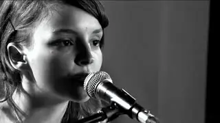 CHVRCHES - Do I Wanna Know? (Live at BBC Radio Scotland) [March 16, 2014]