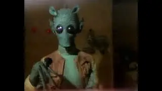 **RECAPTURADO** Escena original de Greedo (Han es el &uacute;nico que dispara) *castellano