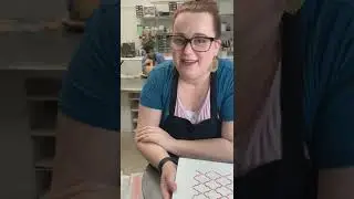 Tutorial Tuesday: Buttercream Stencils