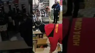 BIHAĆKI MOMCI SU UZ KUNDU