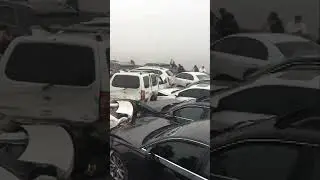 Over 100 vehicles involved in expressway pile-up in China's Henan Province