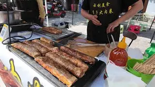 雲南大理三月街集市，土特產，街邊小吃，手工製品，價格便宜，好吃好玩好放鬆！delicious food, fun activities, and a great way to relax!