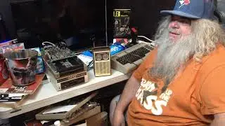 NO INTERNET!!!  ROGERS CRASHED!!! Commodore Radio To The Rescue! - C64 Vic-20 C128 - Episode 1154
