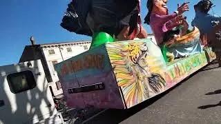 carnevale di Castel d'Azzano 2023 parte 2 sfilata di carri allegorici