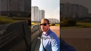 Здесь же стоят вагоны, в которых привозили людей в Тростенец &mdash; немцев, австрийцев, чехов, поляков