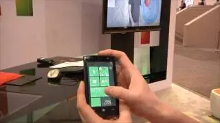 Практическое знакомство с Windows Phone 7 на выставке CTIA 2010.