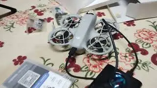 Vamos carregar a bateria do DJI NEO com o Powerbank.