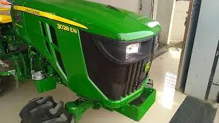 John Deere Mini Tractor 3028 EN