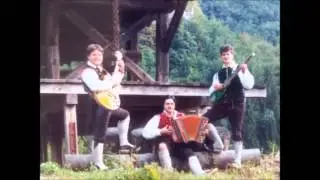 FANTJE TREH VASI - Gor na stol