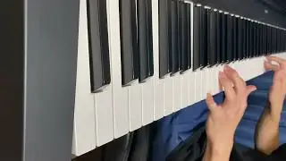 Old J pop anime style intro piano