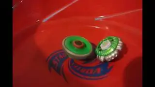 Beyblade Battle Ft. Sonic Series Beyblades (Counter Leone 145D vs Poison Serpent SW145SD)