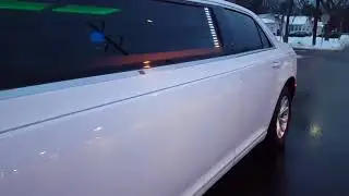 Chrysler 300 Stretch Limo - LUX LIMO
