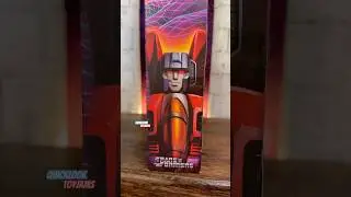 STARSCREAM ARMOR SCARE GLOW Masters Of The Universe Transformers QUICK LOOK Action Figure Review