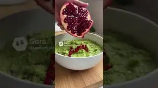 Make This Amazing Pomegranate Guacamole! Fresh & Healthy Avocado Dip #pomegranateguac