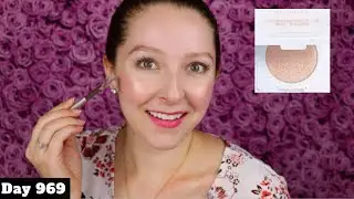REALHER CONFIDENCE IN MY GLOW Highlighter Review