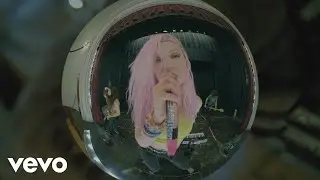 Hooked Like Helen - It Doesn't Look So Good For You Now (Official Music Video)