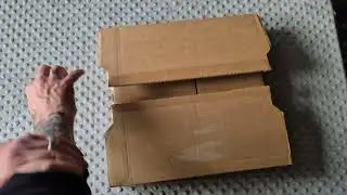 Unboxing The Beatles Sgt pepper lonely heart club band 