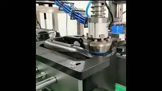 #Chemicalbarrelcapping machine, 25 kg filling and capping production line, cap screwing machine