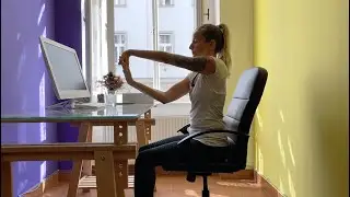 Zkuste office jógu od kancelářského stolu, zabere pár minut a hned se budete cítit lépe