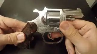 Револьвер Clerke 1st 32 S&W Smith and Wesson 5 Shot Snub Nose