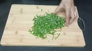 अरबी के पत्तों से बना कुरकुरा और हेल्दी फ्राइड नाश्ता || Arbi Leaves recipe || Hari Prasadam cooking