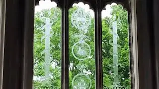 2022.05.25 Engraved windows in St Nicholas church in Moreton, Dorset, UK