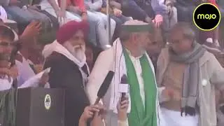 Stage At Mahapanchayat in Jind Breaks | Rakesh Tikait among those who fell | Farmers Protest