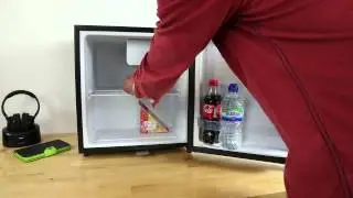 iceQ 48 Litre Table Top Lockable Mini Fridge In Black