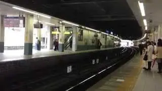 ようやく剥がされる... 名鉄3700系(元さくらTRAIN2015)+3150系 3704F+3165F 金山発車