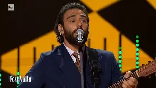 Eugenio Mastrandrea canta 