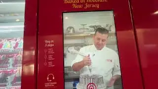 Miami Airport Has A Cake Vending Machine!