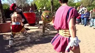 Thraex vs. Hoplomachus &ndash; Roman Gladiator Fight & Combat Techniques