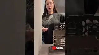 SEXY BEAUTY SHARES HER CLEANING ROUTINE LIVE IN THE KITCHEN🧹💪