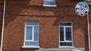 Roskeen Townhouse | Belfast, United Kingdom | Hotel Review 🌟