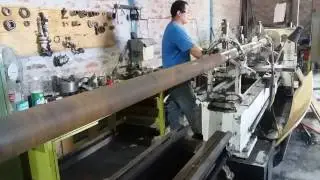 torneando un eje diametro 90 x 4250mm. de largo