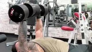 Roman Reigns - new short Workout Video / Chest day !