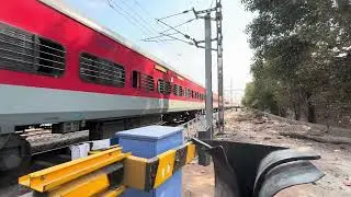 WAP7 HONKING WITH HADAPSAR JODHPUR EXPRESS