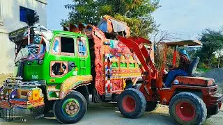Mini loader in action || Komatsu Loader Loading sand in dumper truck ||beautiful Video 