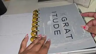 2025 Planner Flip Through