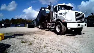Roll-Off 101(Double stacking a 30 yarder)