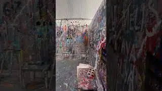 Painting studio! Splashing painting for an experience, great fun activity! #short #shorts