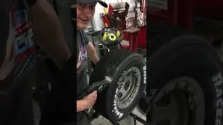 Grooving A Racing Tire with the Van Alstine GV1000 Tire Groover