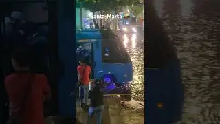 Santa Marta Colombia 🇨🇴 Flooding and transit delays caused by heavy rain from Hurricane Lee