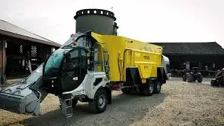 The biggest mixer wagon self-propelled ever_ Grizzly Titanium 8145/3